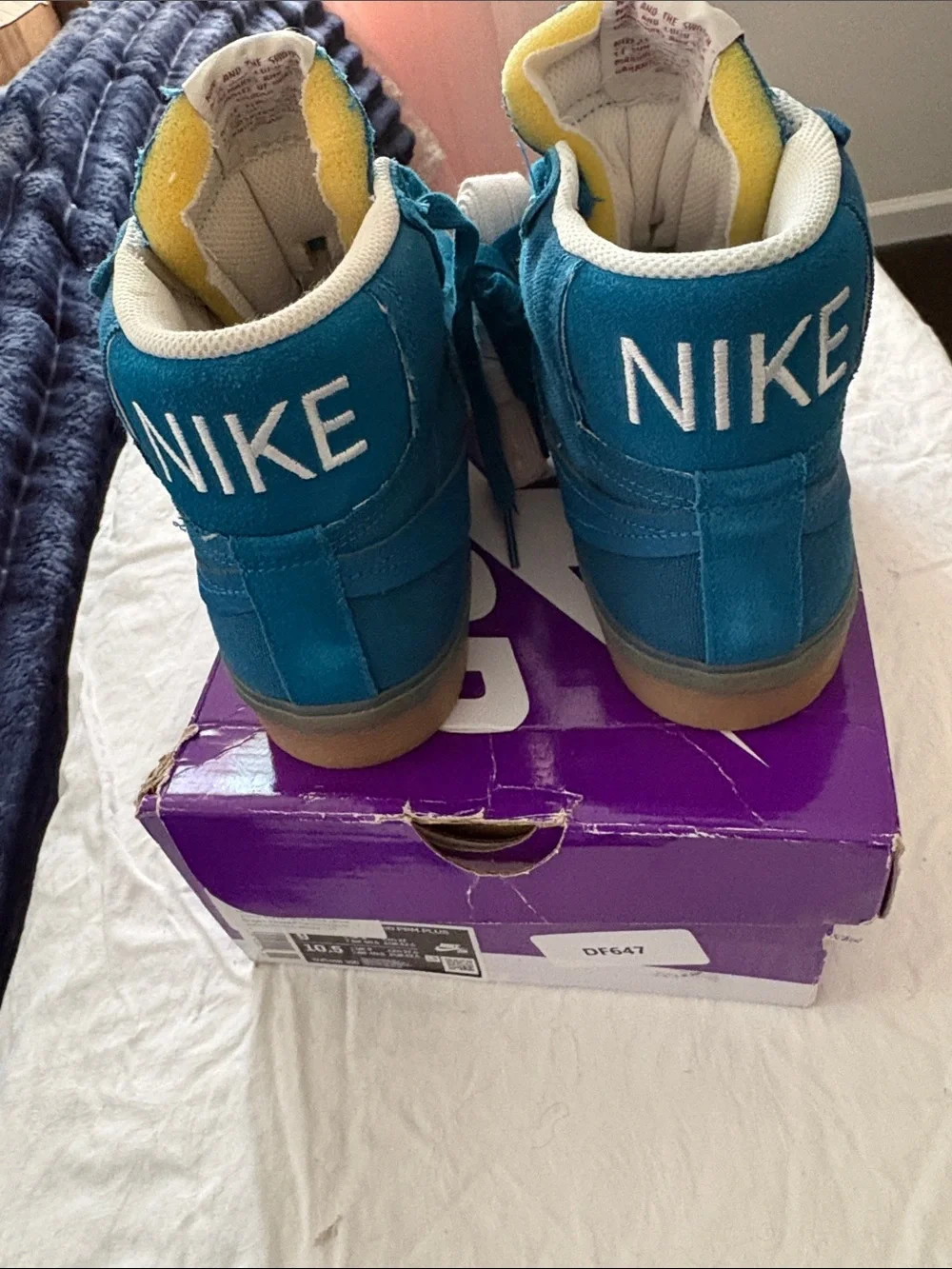 Nike Blazer Mid Women’s Teal High-Top Sneakers